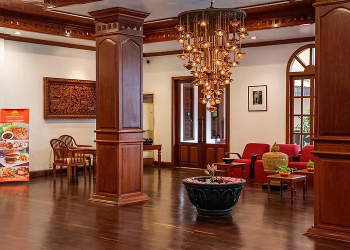 The By Royal Crown Hotel 4*