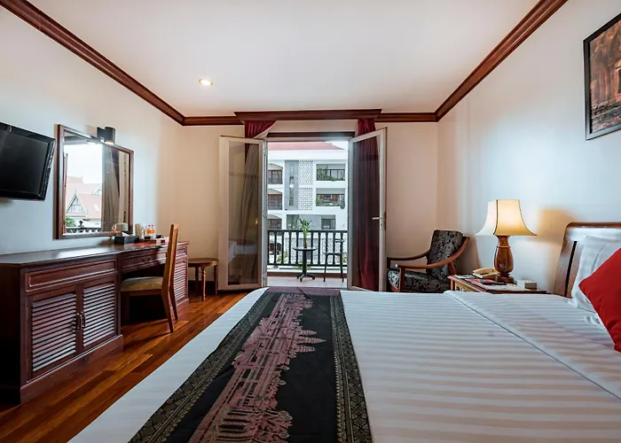 The By Royal Crown 4* Siem Reap