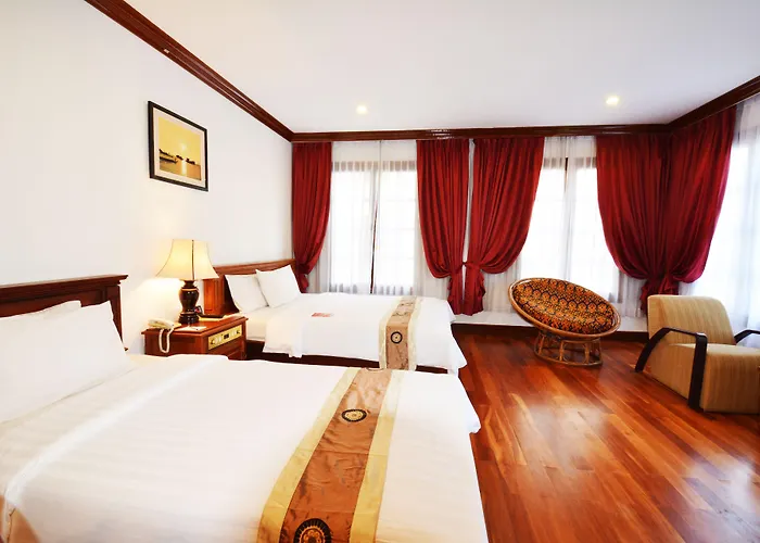The By Royal Crown Hotel 4*
