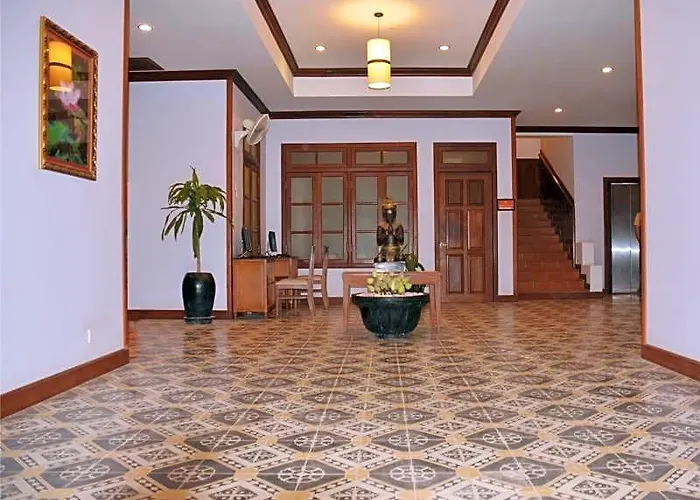 The By Royal Crown Hotel 4*